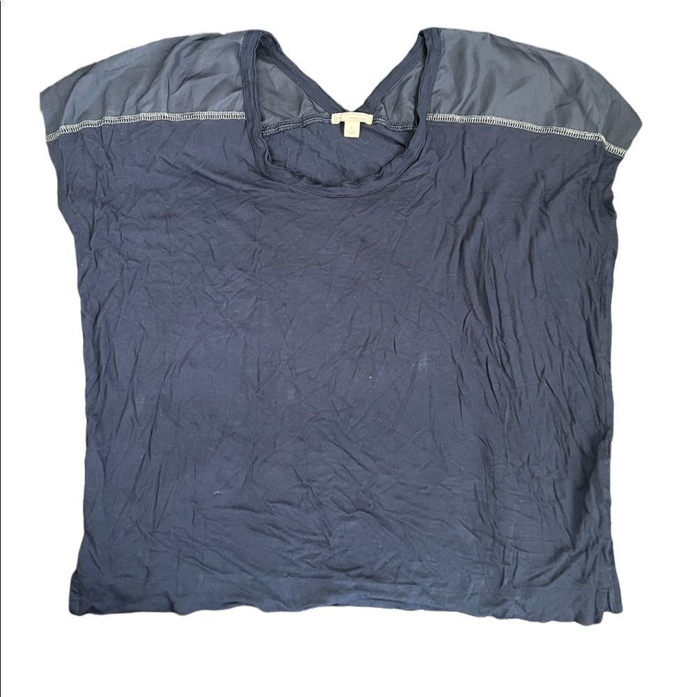 Navy blue v neck top